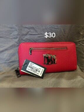 Badgley Mischka Red Pebbled Zip-Around Wallet